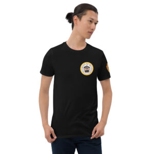 Camiseta negra de manga corta. Escudo DDM en la manga izquierda. Envío incluido.