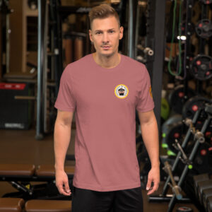 Camiseta color mauve, de manga corta. Escudo DDM en la manga izquierda - Luxe