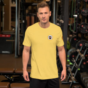 Camiseta amarilla, de manga corta. Escudo DDM en la manga izquierda - Luxe
